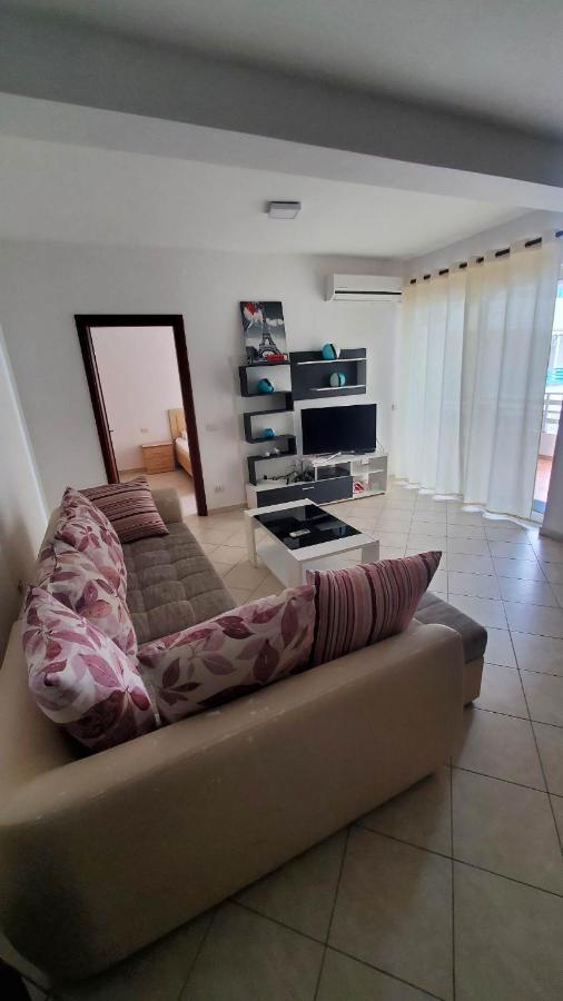 Sea View Apartments Saranda Екстер'єр фото