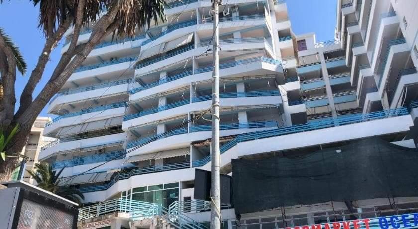Sea View Apartments Saranda Екстер'єр фото